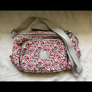 Floral Kipling purse